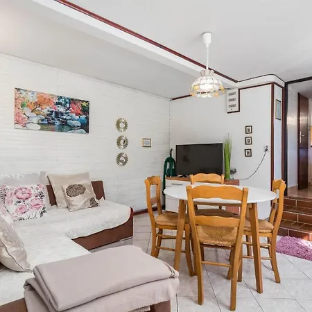 Appartamento 1 Bedroom Pet Friendly In