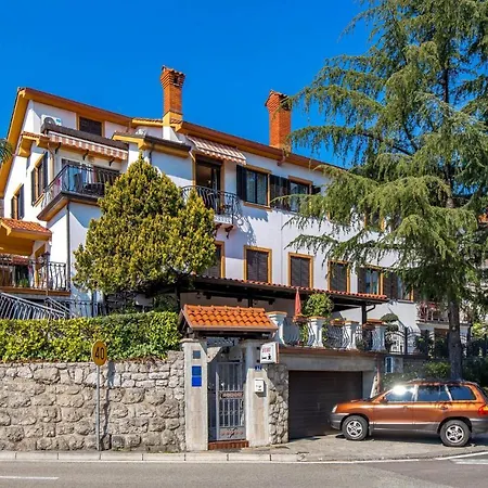 Appartamento 1 Bedroom Pet Friendly In Abbazia