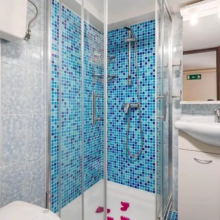 Appartamento 1 Bedroom Pet Friendly In *